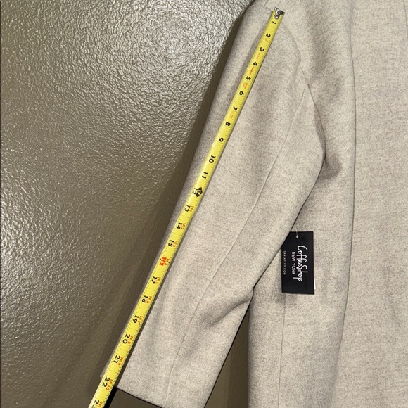 CoffeeShop Cream Trench Coat - Picture 13 of 14